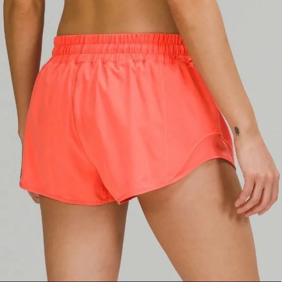 Lululemon Hotty Hot Shorts LR 2.5” * Raspberry Cream Size 4